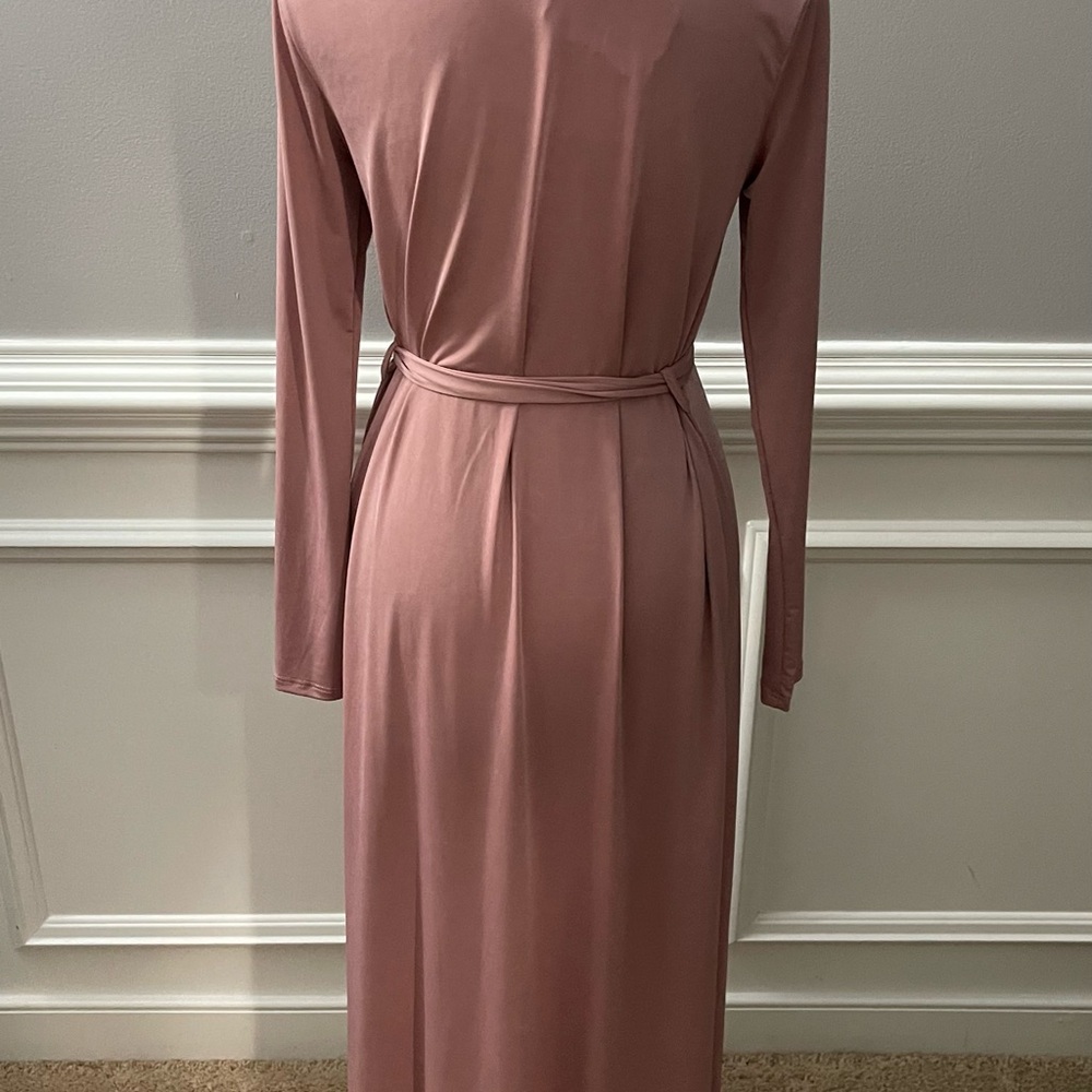Women’s Robe - Picture 2 of 2